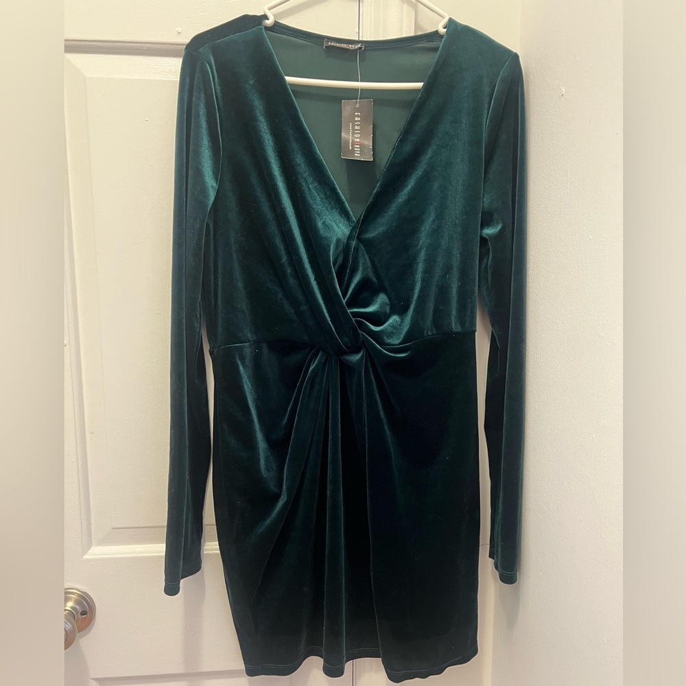 Knot My Cup Of TeaVelvet Dress